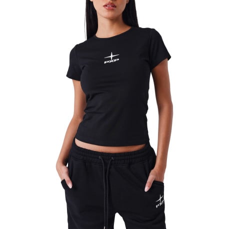 Top noir uni col rond avec une coupe crop et à manches courtes