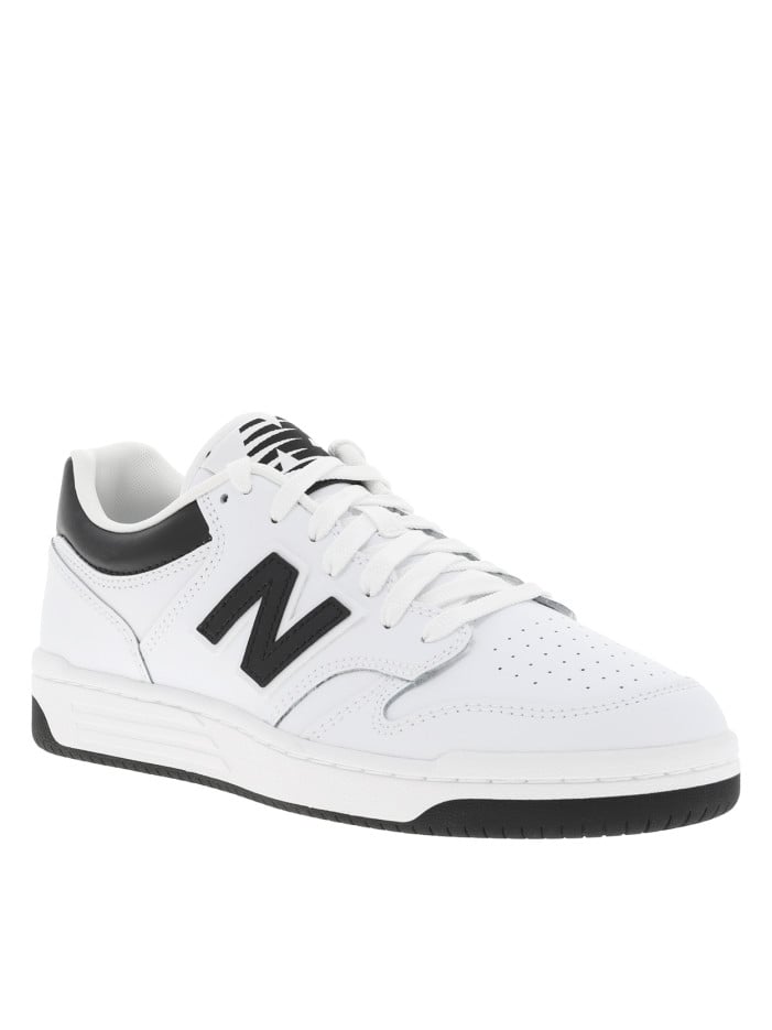 Tennis en cuir blanches...