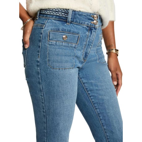 Jean en coton stone coupe bootcut pourvu de boutons dorés - Image 4