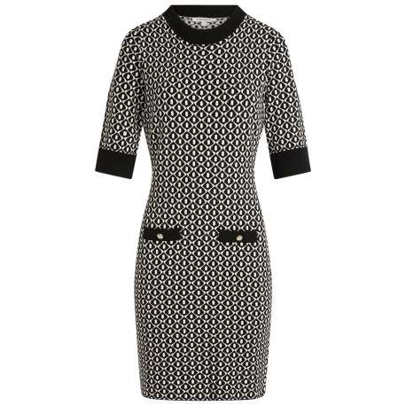 Robe blanche et noire col rond ornée d'un motif géométrique