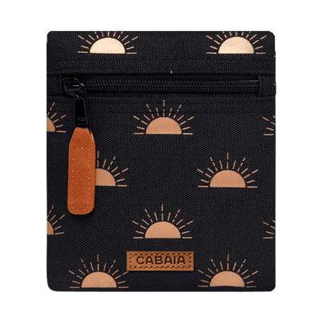 Pochette noire ornée d'un motif soleil avec une fermeture zippée