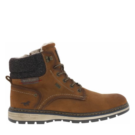 Bottines cognac à talon plat pourvues d'une fermeture zippée et de lacets