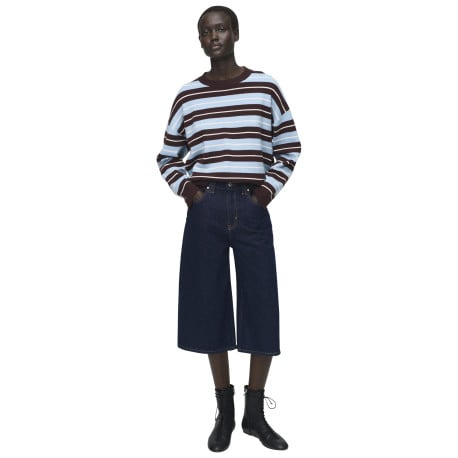 Pull marron et bleu rayé avec une coupe ample et un col rond - Image 4