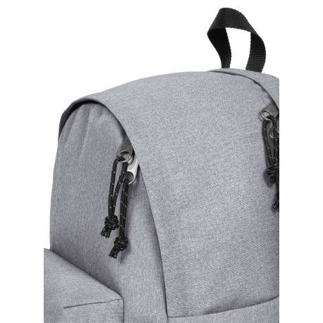 Sac à dos gris clair pourvu d'anses réglables et de fermetures zippées - Image 5