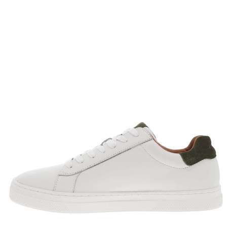 Baskets en cuir blanches avec un empiècement en daim kaki au talon