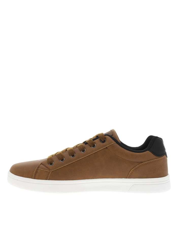 Tennis cognac à talon plat...