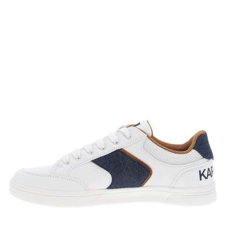 Tennis blanches avec des détails bleus denim à semelle plate et à lacets plats - Image 3