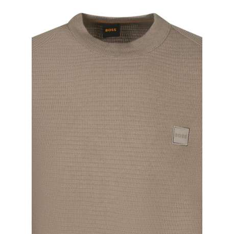 Pull en coton taupe uni à coupe ajustée avec un col rond et un logo brodé - Image 3