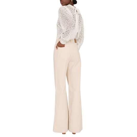 Pantalon en coton écru en velours côtelé avec une coupe bootcut - Image 4