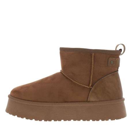 Boots marron à talon plateau et à slip-on avec l'intérieur en fausse fourrure