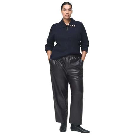 Pantalon chino noir en simili cuir pourvu d'une taille élastiquée - Image 5