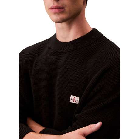 Pull en coton noir uni coupe ajustée col rond en maille gaufrée - Image 5