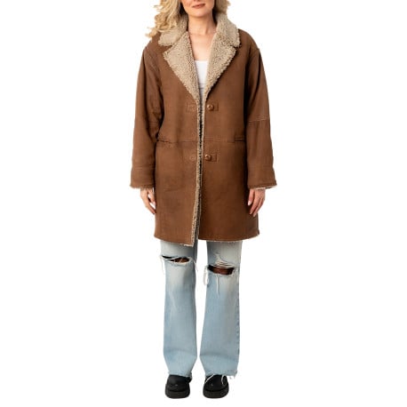 Parka en cuir de mouton camel avec une coupe droite et un col tailleur