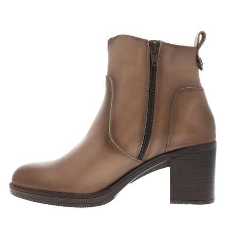 Boots en cuir taupe à talon décroché moyen et une fermeture zippée