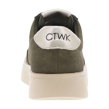 Tennis kaki à talon plateau avec des lacets plats et logo embossé - Image 6