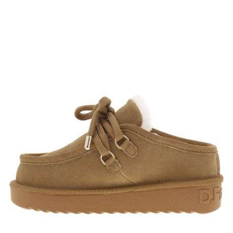 Boots en cuir taupe à talon plateau avec des lacets ronds tressés - Image 3
