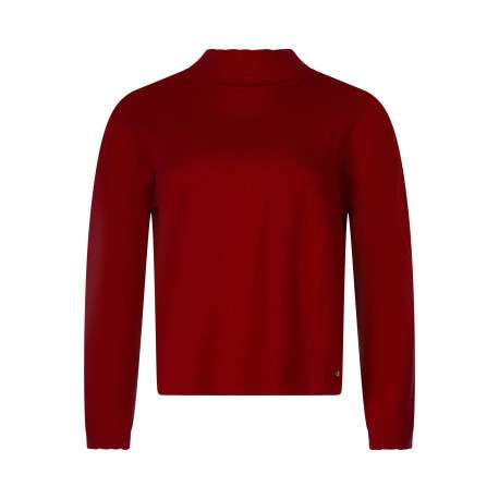 Pull rouge uni coupe ajustée avec un col roulé et des manches longues