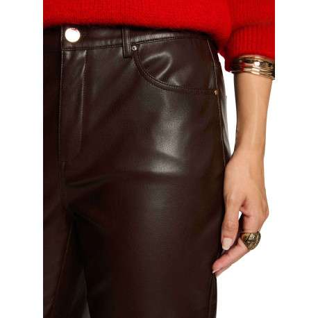 Pantalon marron en simili cuir pourvu d'une coupe bootcut et de poches - Image 4