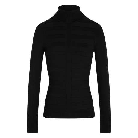Pull noir pourvu d'un col roulé côtelé et de manches longues