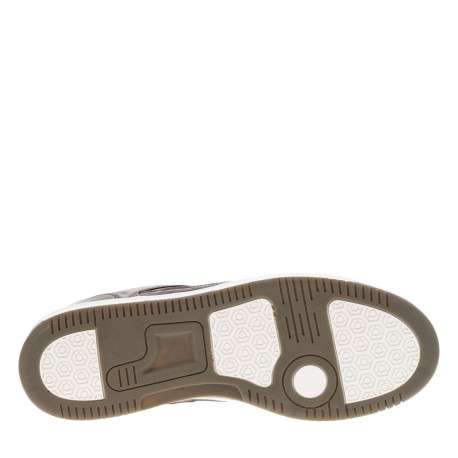 Sneakers brunes à talon plat avec des lacets et bandes bleues marine - Image 5