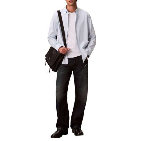 Chemise en coton ciel unie avec une coupe droite et un col à rabats - Image 4