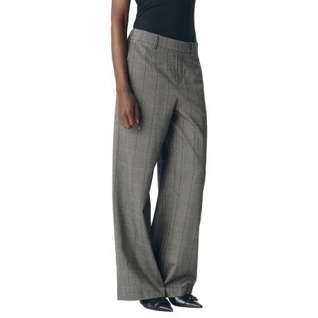 Pantalon chocolat à carreaux avec une coupe flare et une taille élastiquée - Image 5