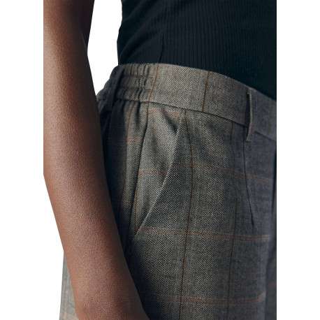 Pantalon chocolat à carreaux avec une coupe flare et une taille élastiquée - Image 6