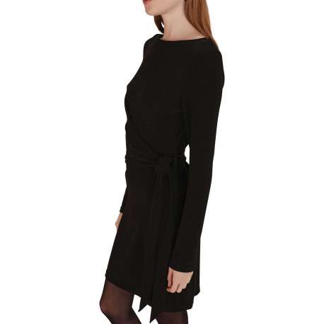 Robe courte noire unie avec une coupe ajustée et un col bateau - Image 5