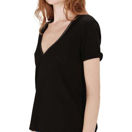 T-shirt en coton mélangé noir brillant avec une coupe droite et un col v - Image 4