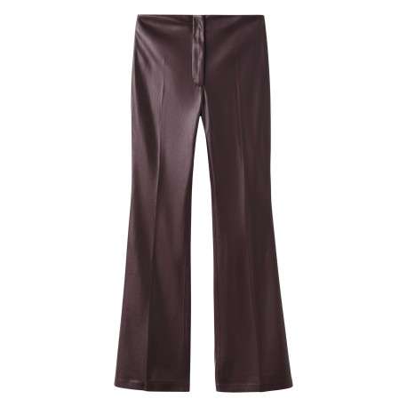 Pantalon Chino prune coupe bootcut pourvu d'une fermeture à crochets