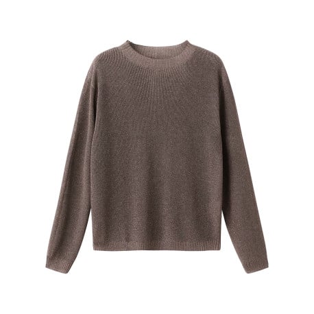 Pull marron en maille tricotée pourvu d'un col rond et de manches longues