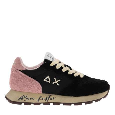 Baskets noires en cuir à talon plat avec des lacets et logo brodé écru - Image 2