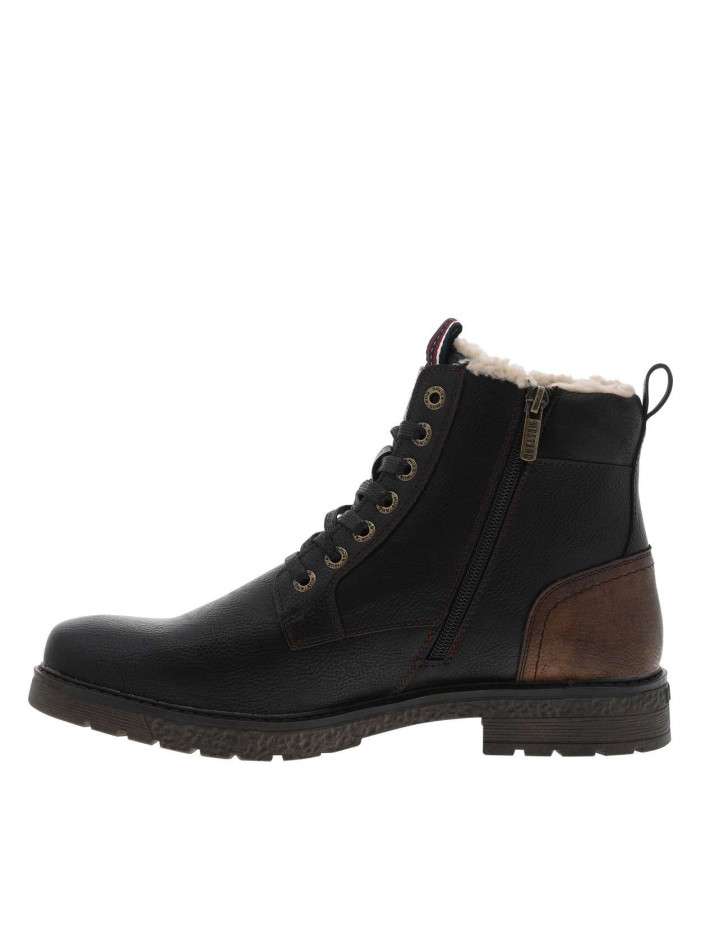 Bottines noires avec une...