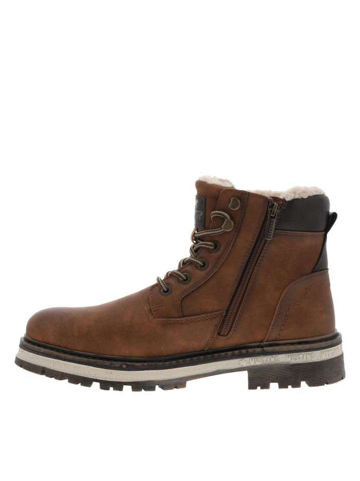 Bottines brunes à talon...