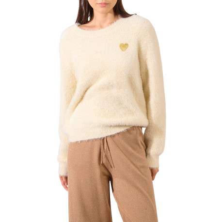 Pull écru uni à coupe droite avec un col rond et un coeur brodé