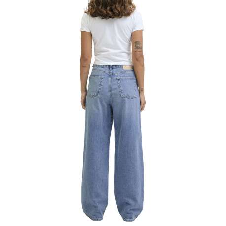 Jean Tokyo en coton bleu pourvu d'une coupe ample et du patch de la marque - Image 3