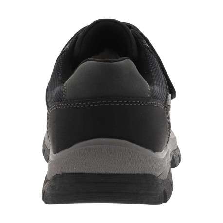 Baskets noires avec un talon plat et une bande auto-agrippante - Image 6