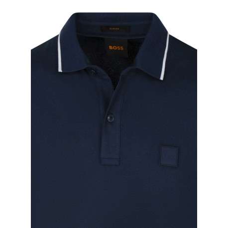 Polo en coton bleu uni avec une coupe droite et un col à revers - Image 3