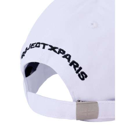 Casquette blanche uni avec une fermeture strapback à l'arrière - Image 3
