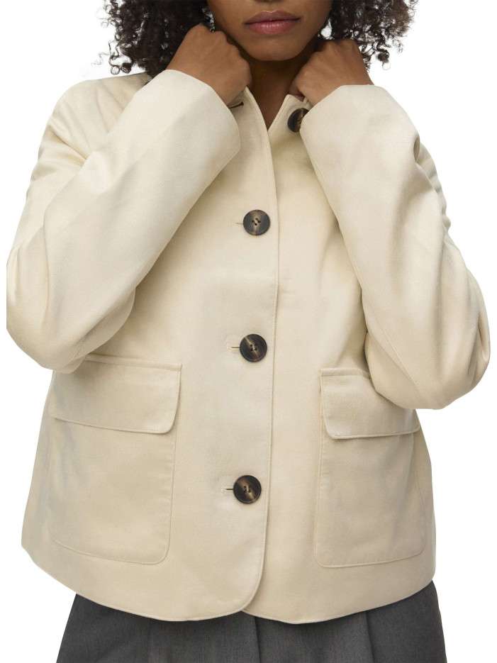 Veste écrue pourvu d'un col...