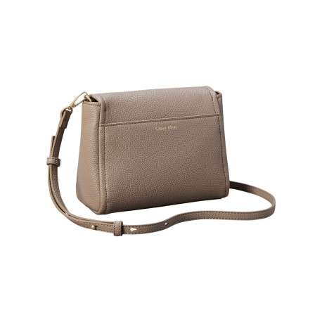 Sac taupe uni avec une bandoulière réglable et une anse en chaine dorée - Image 2