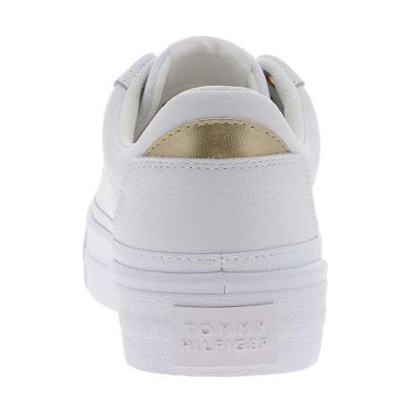 Tennis blanches à talon plat et à lacets avec un revêtement texturé - Image 6