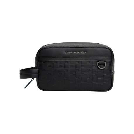 Trousse noire pourvue d'un motif en relief et du nom de la marque
