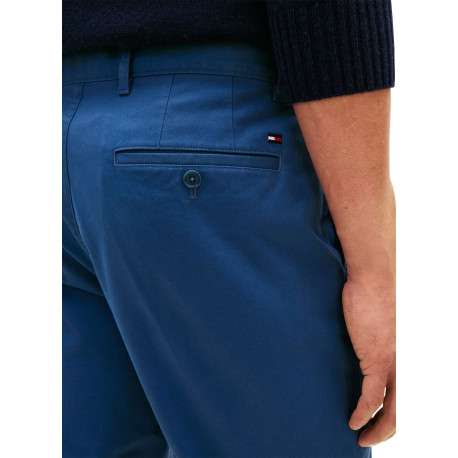 Pantalon Chino Denton en coton bleu à coupe droite pourvu de poches plaquées - Image 4