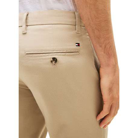Pantalon chino Bleecker en coton mélangé beige pourvu d'une coupe slim - Image 4