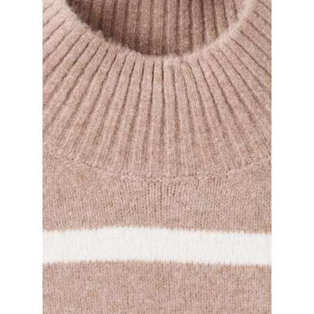 Pull beige à rayures blanches avec une coupe droite et un col montant - Image 7