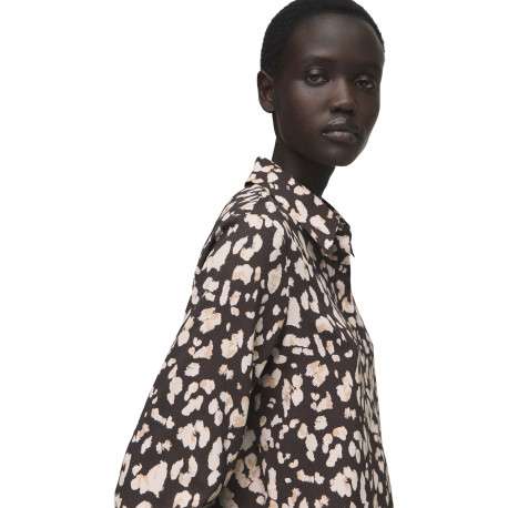 Chemisier chocolat à motif animalier imprimé avec une coupe droite - Image 4
