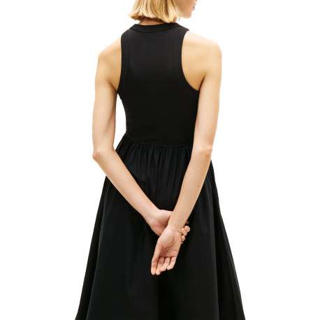 Robe longue en coton noire unie avec une coupe cintrée et un col rond - Image 3