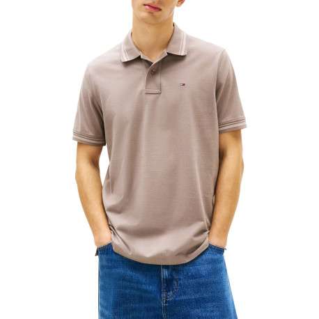 Polo en coton taupe uni avec une coupe droite et un col à revers - Image 2