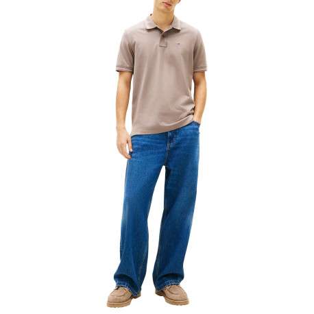 Polo en coton taupe uni avec une coupe droite et un col à revers - Image 4